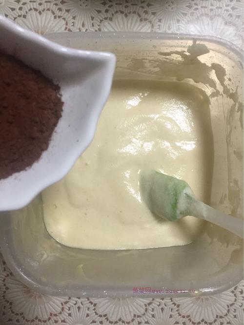 大理石戚風(fēng)蛋糕的做法