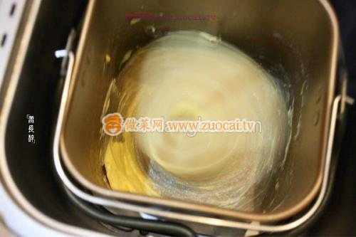 蔥香肉松排包的做法