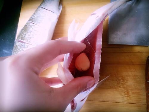 麻辣鯽魚(yú)的做法