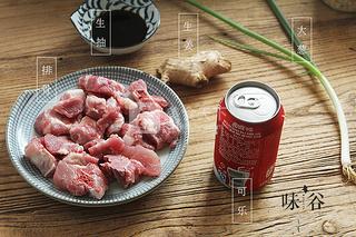 可樂排骨的做法步驟:1