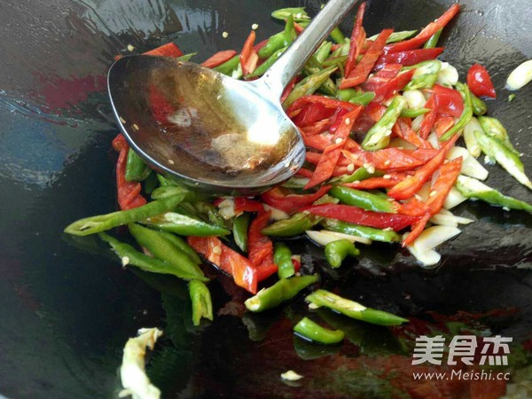 青椒油渣雞蛋干的做法