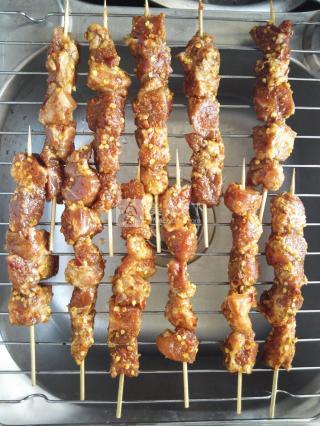 超級簡單烤豬肉串的做法步驟:6