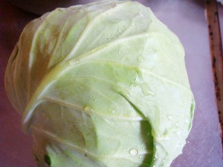 【湘菜】--干鍋手撕包菜的做法步驟：1