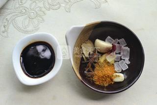 紅燒肉燒筍的做法步驟:3