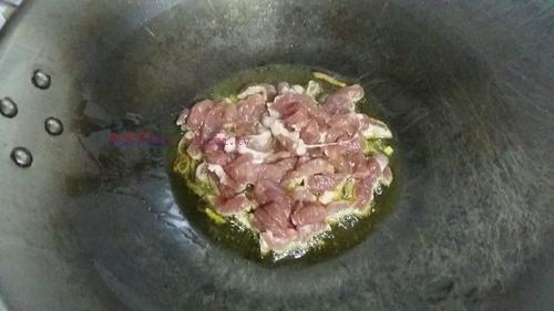 尖椒肉絲鹵手搟面的做法