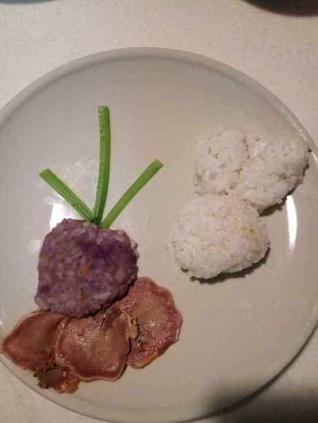 小白兔拔蘿卜的做法步驟2