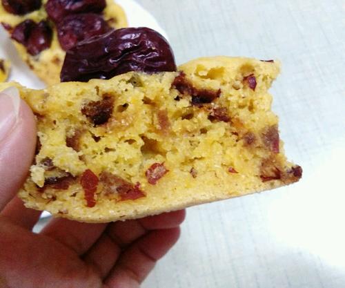 玉米面紅棗發(fā)糕