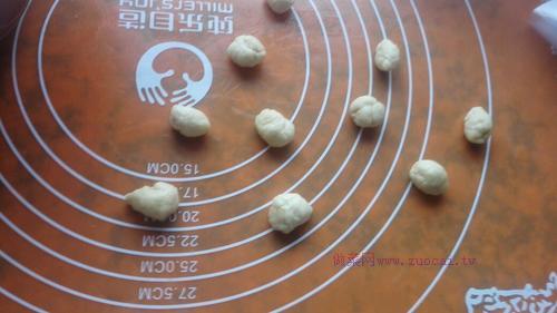 淡奶油龍貓擠擠面包的做法