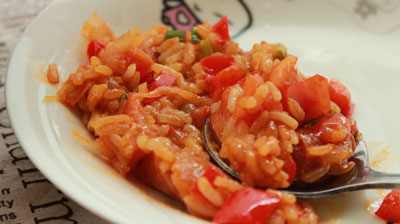 韓國(guó)辣香腸燴飯的做法，讓你無法不愛的快手燴飯