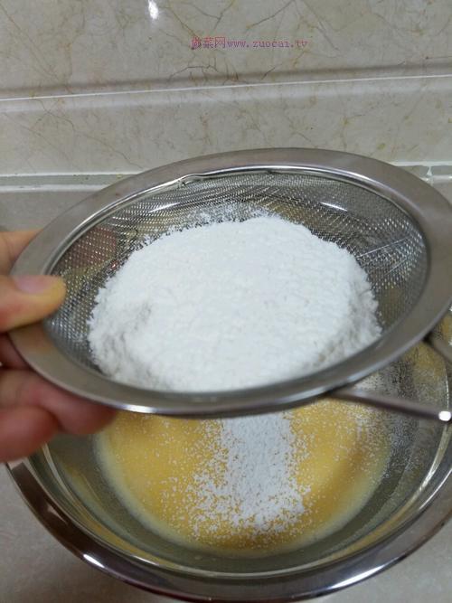 紙杯戚風(fēng)蛋糕的做法