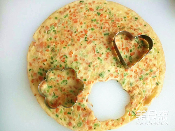 胡蘿卜雞蛋餅#2至3歲寶寶食譜#的做法