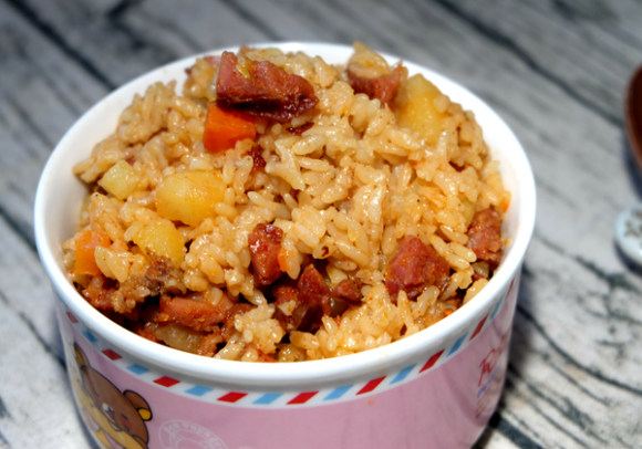 香腸土豆燜飯