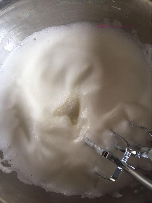 8寸戚風(fēng)蛋糕的做法