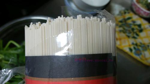 菠菜湯面條的做法