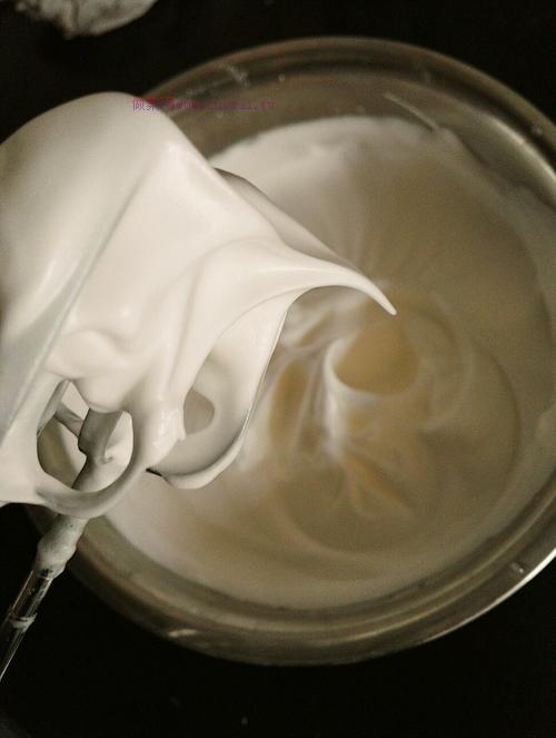 八寸戚風(fēng)蛋糕的做法