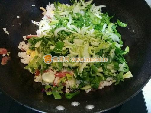 油菜百財炒飯的做法