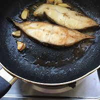 黃油煎比目魚(yú)佐松茸的做法圖解8