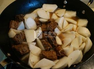 白蘿卜燉排骨的做法步驟:4