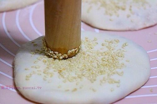 牛肉洋蔥胡蘿卜餡餅的做法