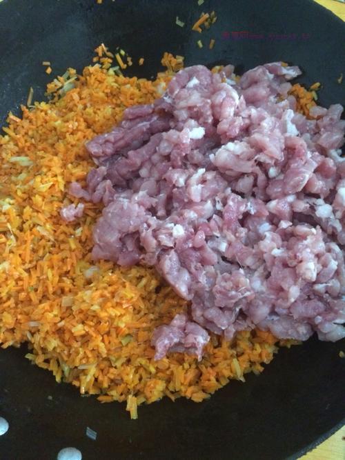 胡蘿卜豬肉包子的做法