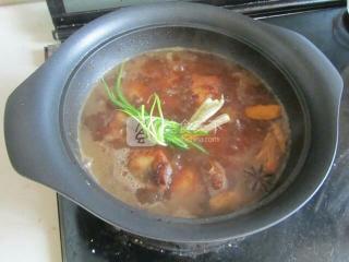 玉米燒排骨的做法步驟:5