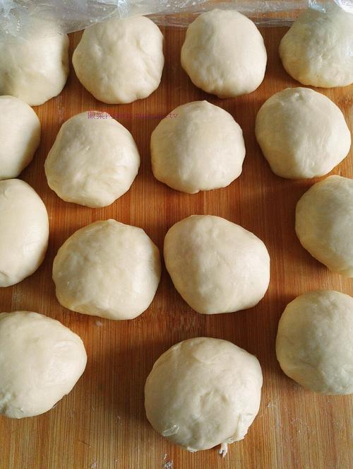 辮子面包的做法