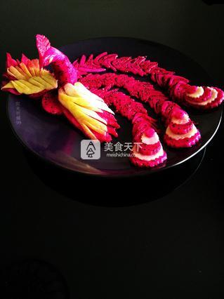鳳凰呈祥【創(chuàng)意水果拼盤】的做法步驟:13