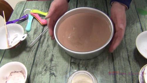 巧克力戚風(fēng)蛋糕8寸的做法