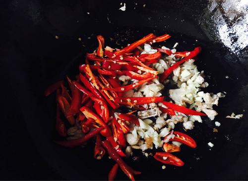 爆炒肉絲醬干的做法