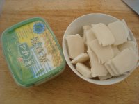 醬香卷心菜炒年糕的做法步驟2