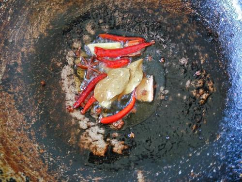 干鍋香辣雞翅的做法