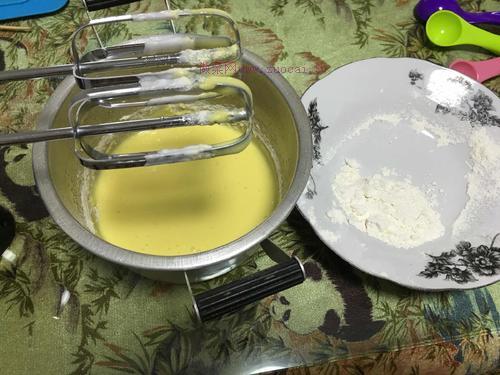 戚風(fēng)蛋糕6寸的做法