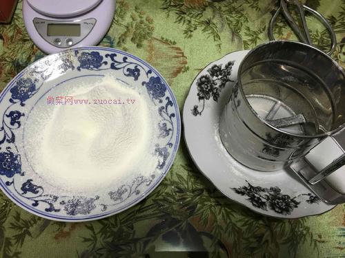 跟我學(xué)做戚風(fēng)蛋糕8寸的做法