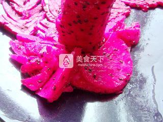 鳳凰呈祥【創(chuàng)意水果拼盤】的做法步驟:5