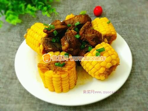 玉米燒排骨的做法
