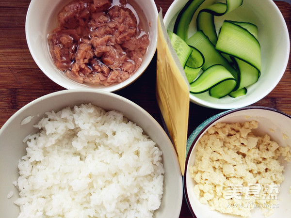 金槍魚(yú)豆腐飯團(tuán)#蘇泊爾季度獎(jiǎng)#的做法