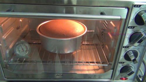 巧克力戚風(fēng)蛋糕8寸的做法