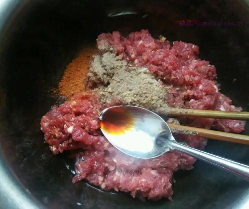 牛肉大蔥餡餃子的做法