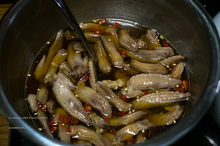 夏日蜂蜜糟鹵浸三寶 － 鴨舌、翅尖、豬腸的做法步驟：5