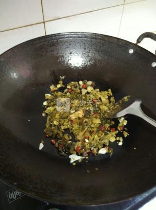 酸菜米線的做法步驟:2