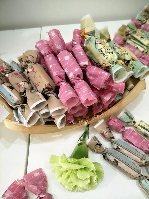 牛軋?zhí)堑淖龇?/ data-DGAh=