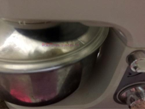 中種南瓜花環(huán)面包的做法