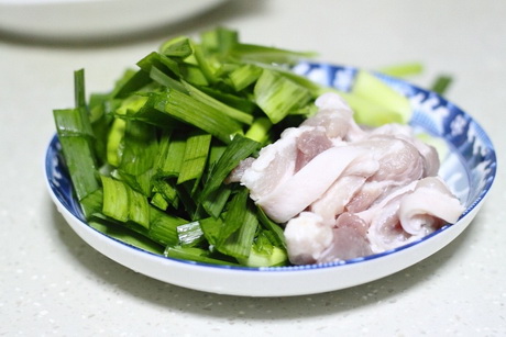 傳統(tǒng)小吃炒豆絲的做法步驟4