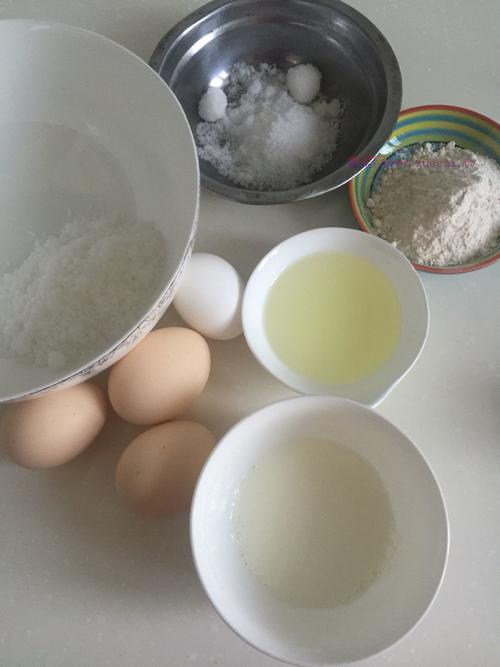 北海道戚風(fēng)蛋糕的做法