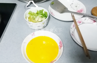 京津名吃、家鄉(xiāng)回憶--紅燜鯽魚的做法步驟：3