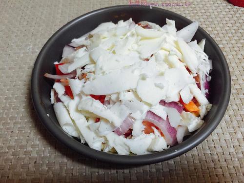 簡(jiǎn)易香腸披薩的做法