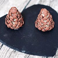 圣誕松果的做法圖解3