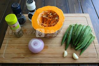 洋蔥南瓜燒秋葵的做法步驟:1