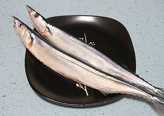 干煎秋刀魚(yú)
