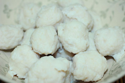 無添加手工魚丸的簡單家庭做法，家庭怎么自制魚丸簡單